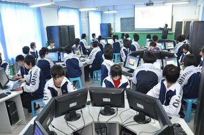 中专女生的热门专业选择 计算机软件开发与运维服务的就业前景